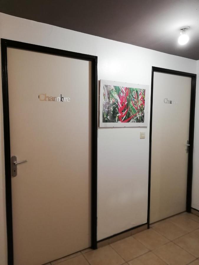 Appartement Meuble De Tourisme Saint Pierre Exteriör bild