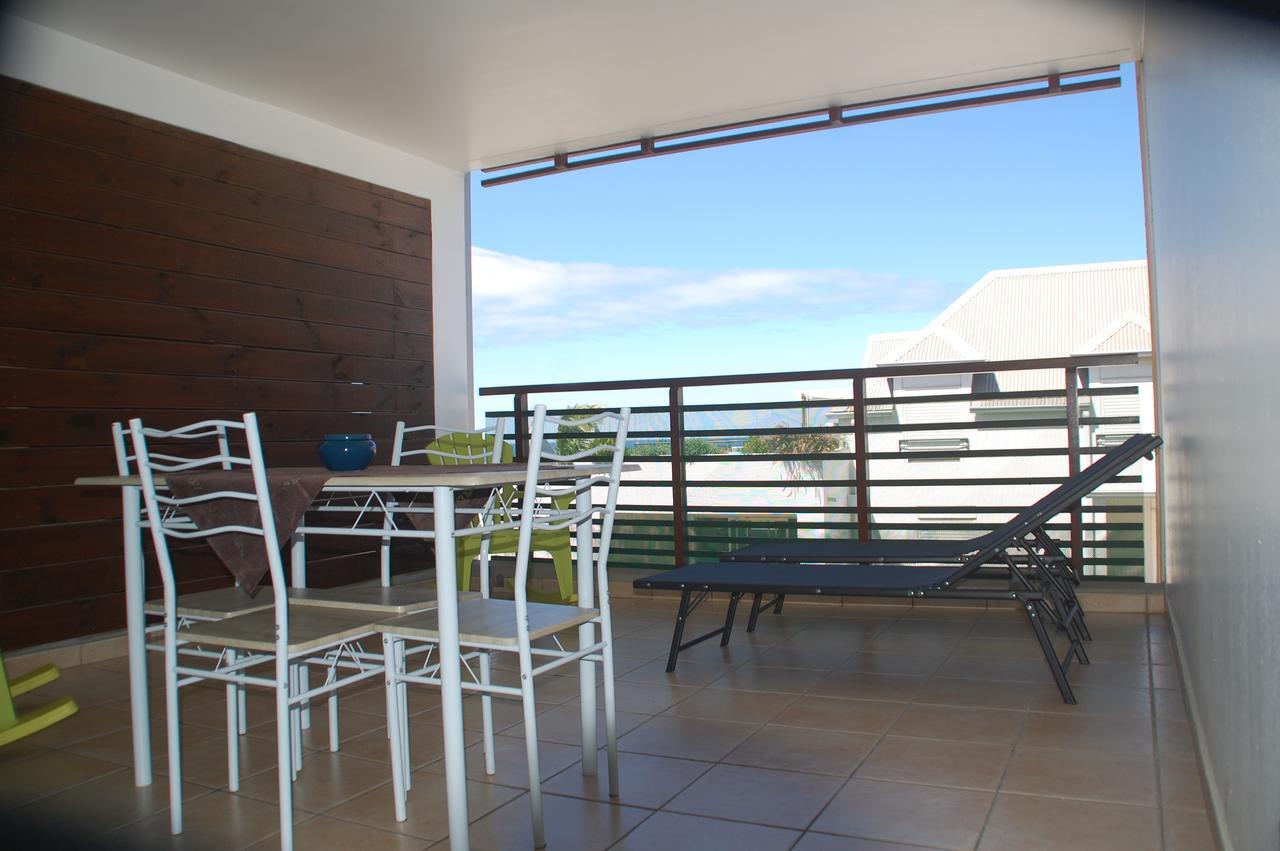 Appartement Meuble De Tourisme Saint Pierre Exteriör bild