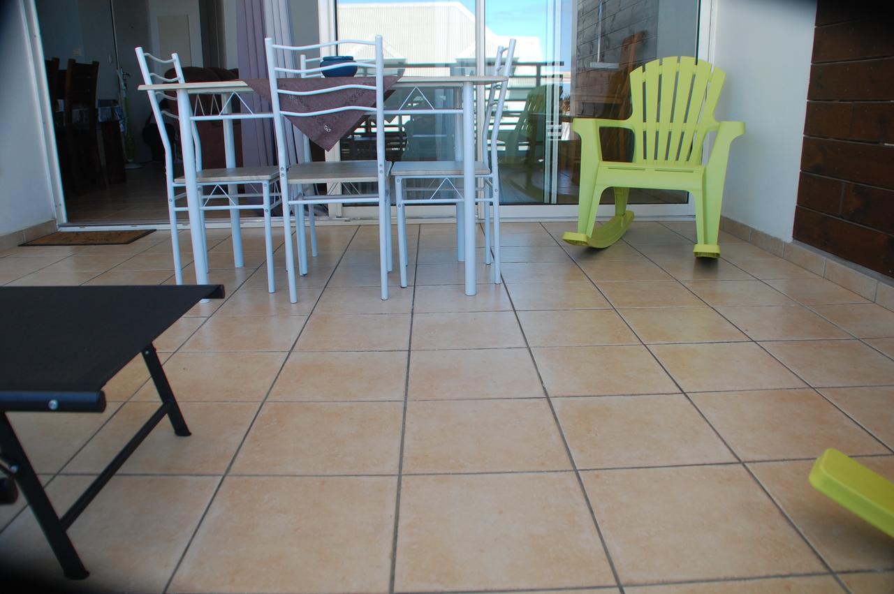 Appartement Meuble De Tourisme Saint Pierre Exteriör bild