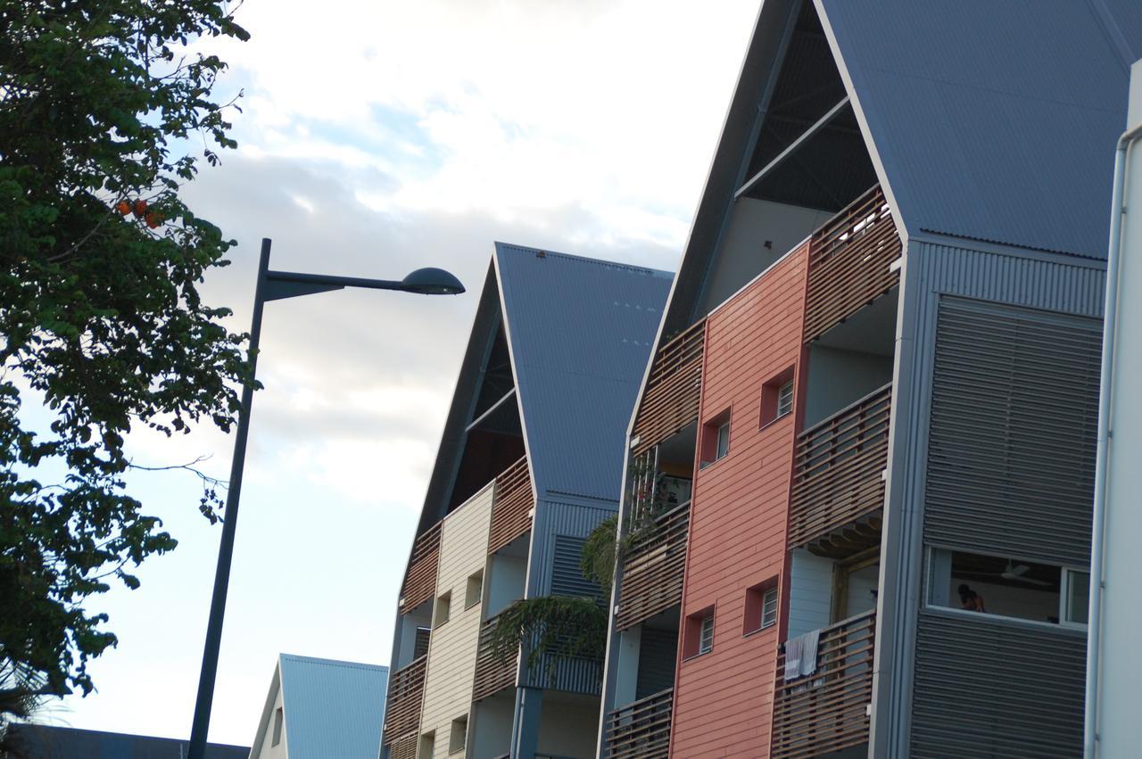 Appartement Meuble De Tourisme Saint Pierre Exteriör bild