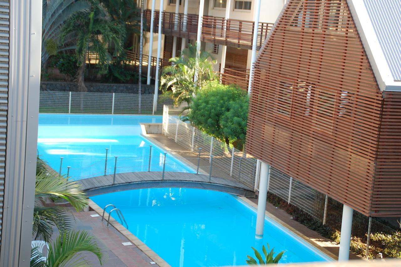 Appartement Meuble De Tourisme Saint Pierre Exteriör bild