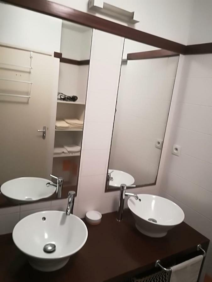 Appartement Meuble De Tourisme Saint Pierre Exteriör bild