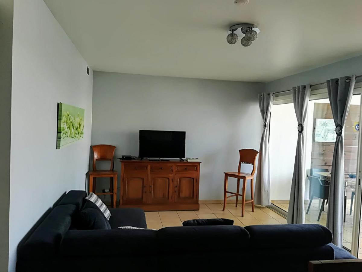 Appartement Meuble De Tourisme Saint Pierre Exteriör bild